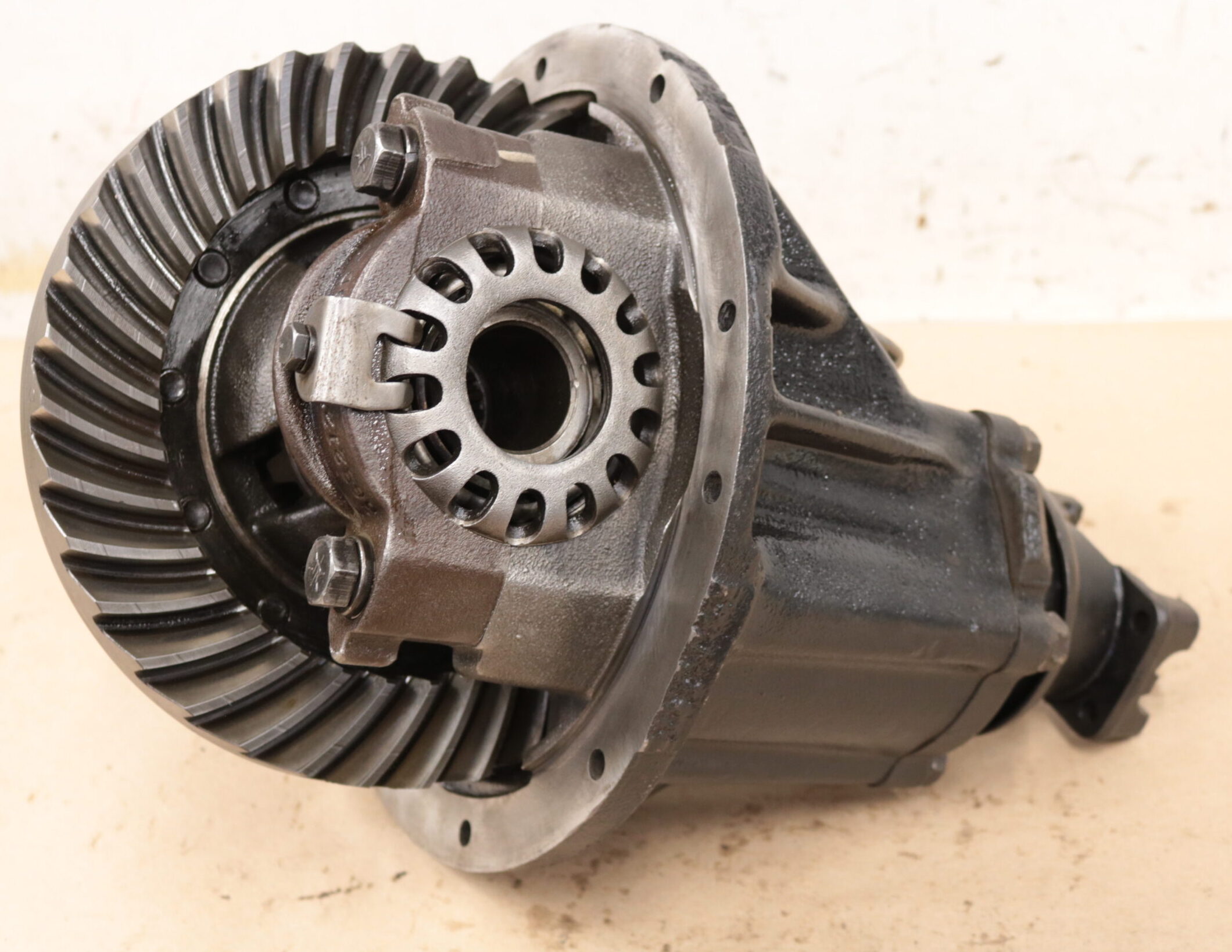 Eaton HO72 5.14 Ratio Differential Drop Out Pumpkin Hogs Head Carrier