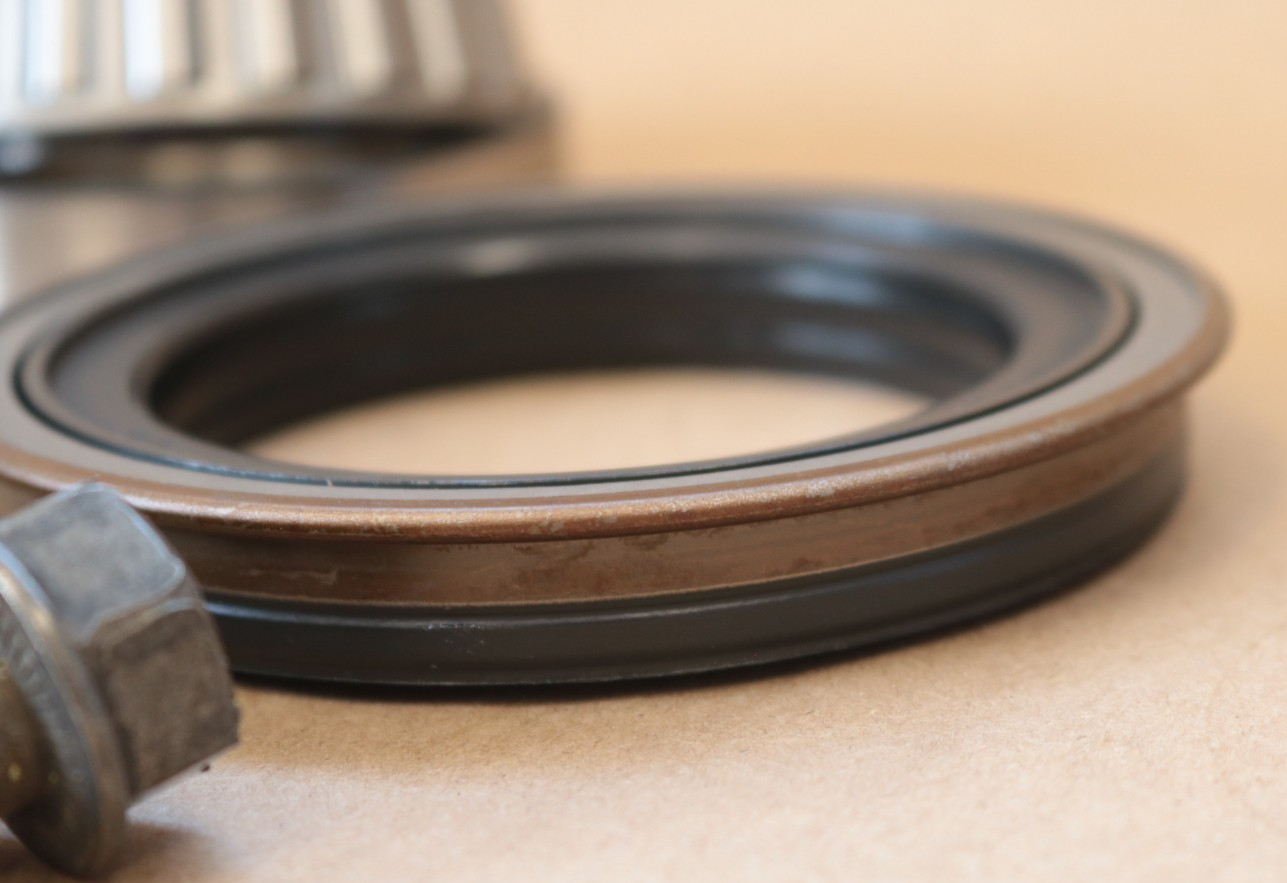 1973-1999 Chevy C20 K20 C30 K30 K2500 K3500 GM 14 Bolt10.5 Rear Axle Wheel Bearing And Seal Kit OEM ( One Side ) - Image 7