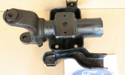 2000-2004 Ford F250 F350 Dana 50 Or Dana 60 Right Hand U Bolt Track Bar Bracket