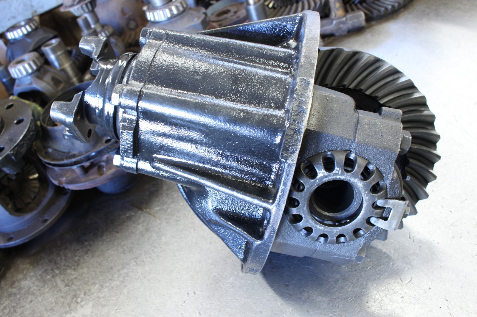 Eaton HO52 Rear Dropout 4.56 Ratio Chevy Truck 1946-1972 Removed From 1967 Truck - Image 8