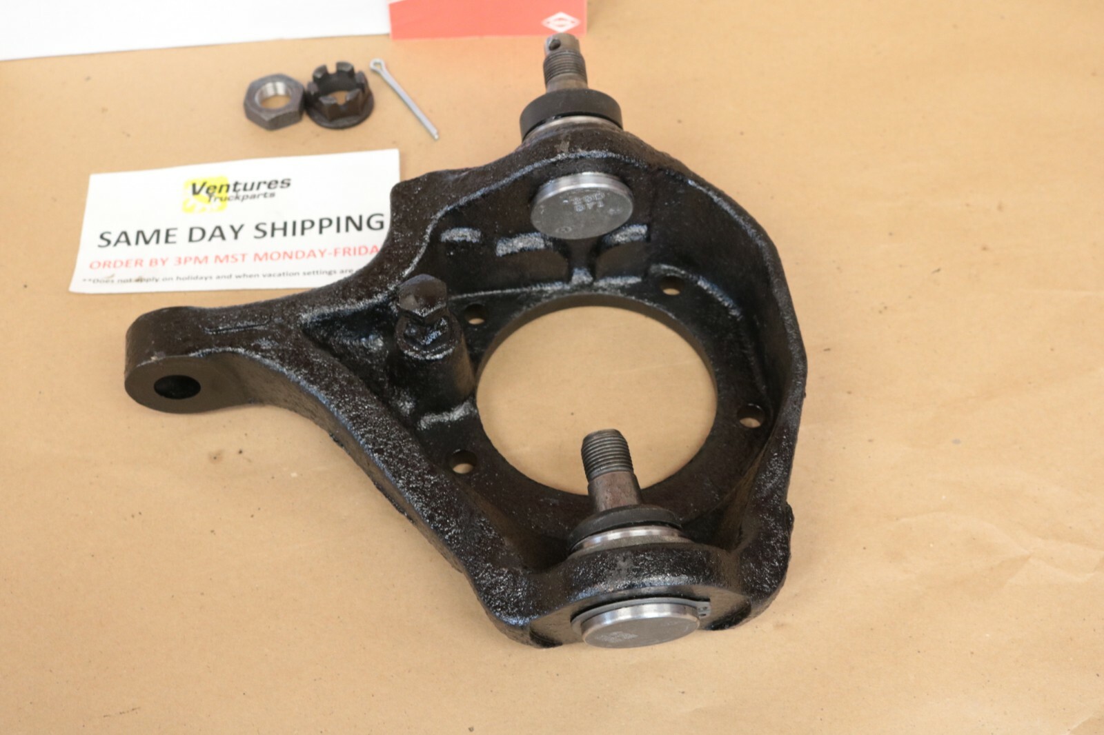 1976-1979 Ford F250 Right Hand 4X4 Steering Knuckle 3/4 Ton Dana 44 With Ball Joints 620047 C37941 - Image 5