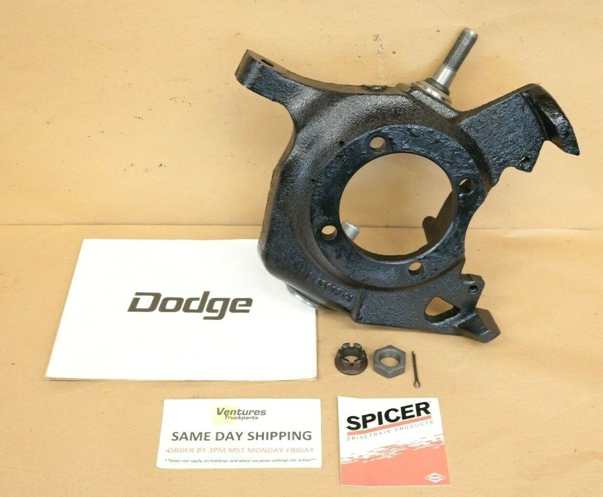 1994-1996 Dodge 2500 3500 4x4 Dana 60 Left Drivers Side Steering Knuckle Cummins New Spicer Ball Joints Installed