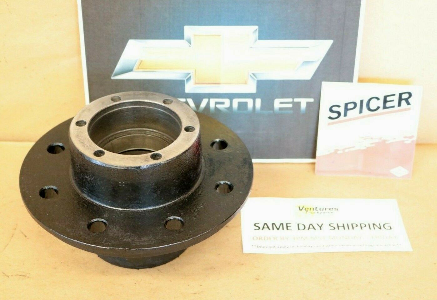 1973-1977 Chevy GM K20 K30 4X4 Dana 44 4x4 Front Axle Disc Brake Wheel Hub Big Hub