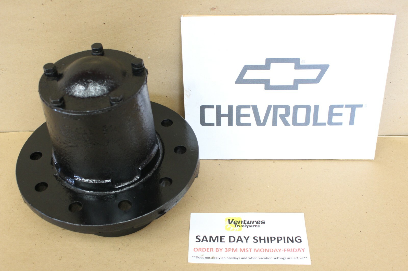 1996-1999 Chevy 3500 HD Dana 80 Rear Wheel Hub 10 Lug Left Or Right Side Disc Brake Casting # 105838