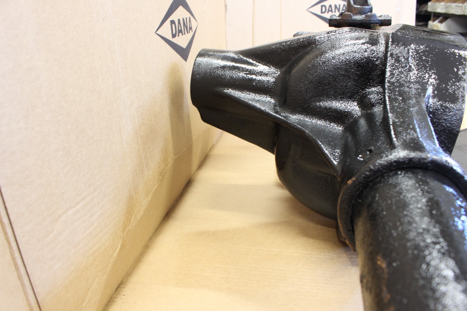 2005-2010 Ford F250 F350 4X4 Front Axle Housing Super 60 High Pinion Good Used Remanufactured - Image 8