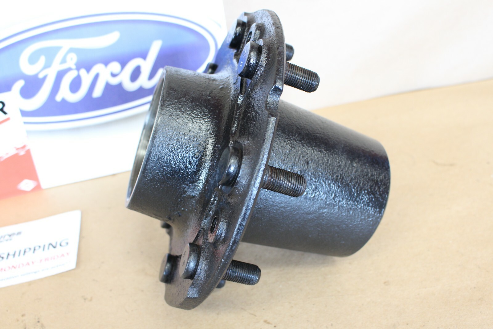 1968-1974 Ford F250 4X4 Dana 44 8 Lug Front Wheel Hub Small Ball Casting # BUDD 79824 - Image 3