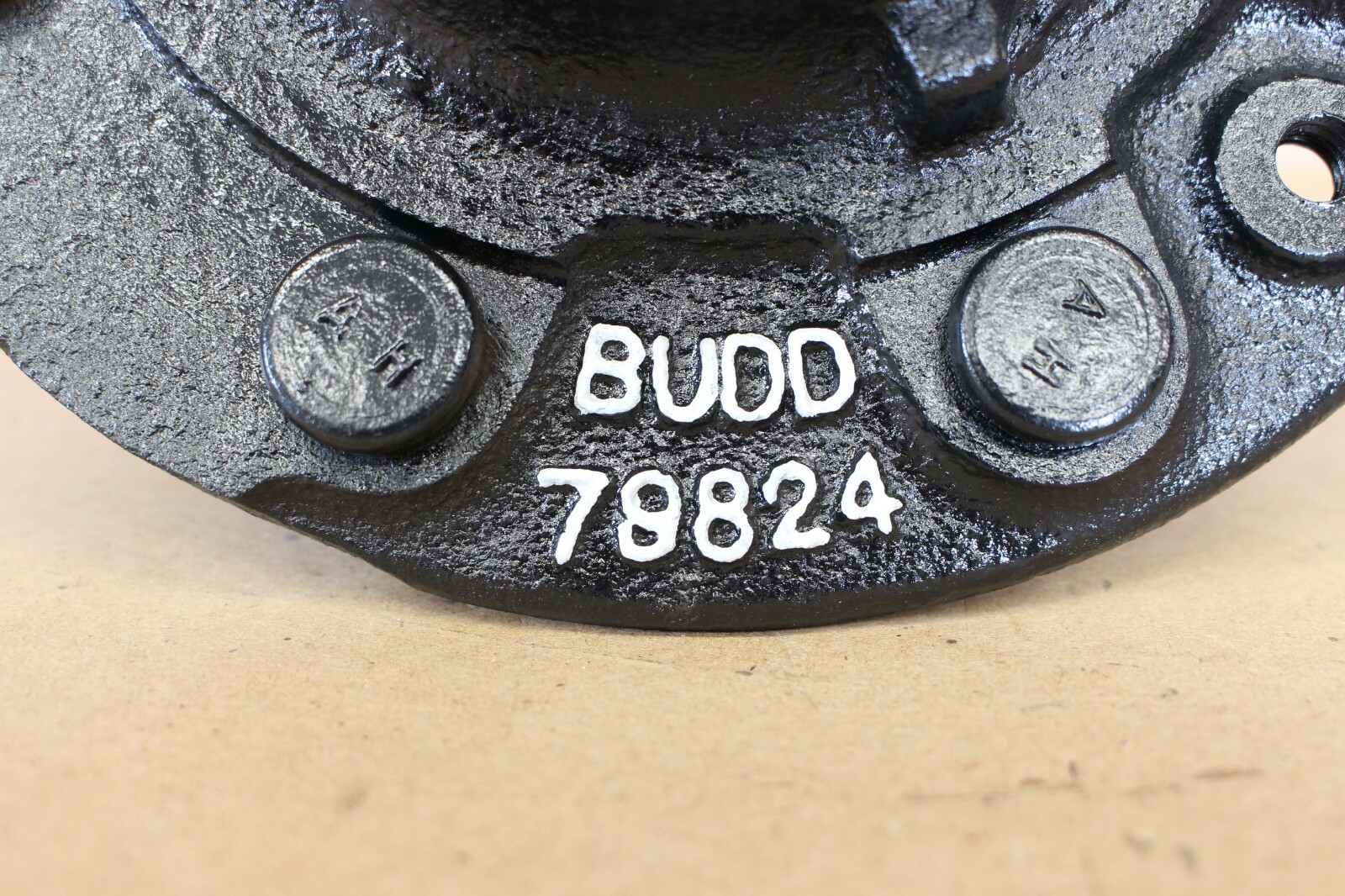 1968-1974 Ford F250 4X4 Dana 44 8 Lug Front Wheel Hub Small Ball Casting # BUDD 79824 - Image 5