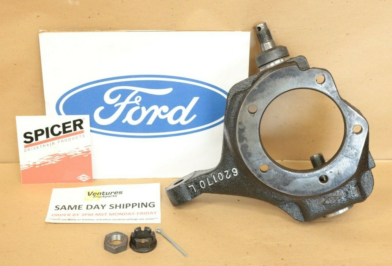 1976-1979 Ford F100 F150 Bronco Steering Knuckle With Spicer Ball Joints LH 620170 L Or C37937 Dana 44 1/2 Ton