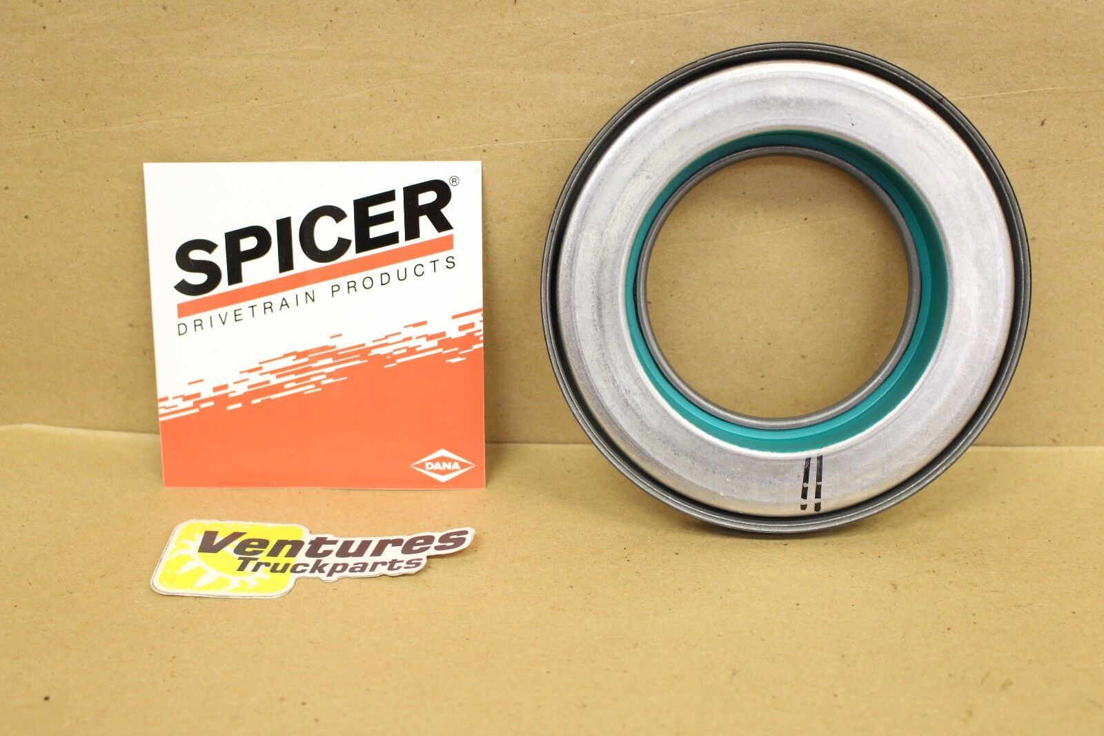 thumbnail image 2 of Front Axle Seal Kit & Greasable U-Joints For Ford F450 F550 Super Duty 4X4 (2005-2023) 2 of 2