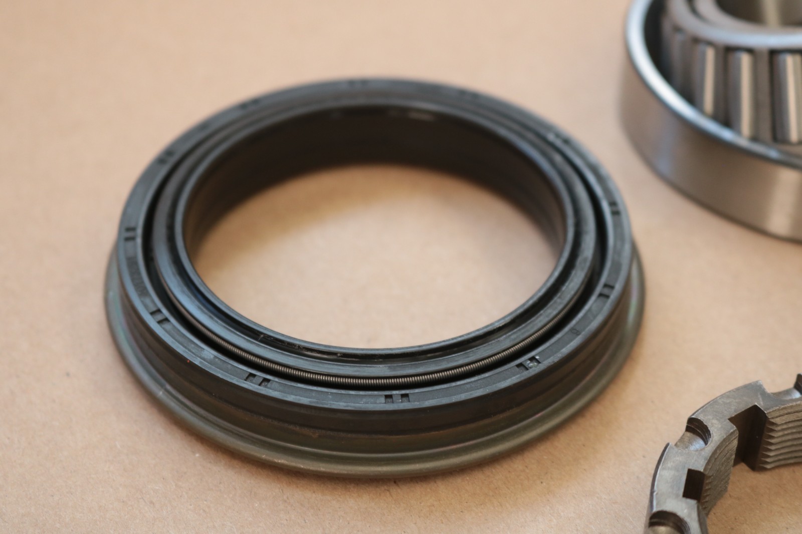 2019-2026 Ram 2500 3500 Rear Wheel Bearing, Seal, And Spindle Nut Kit OEM AAM - Image 9