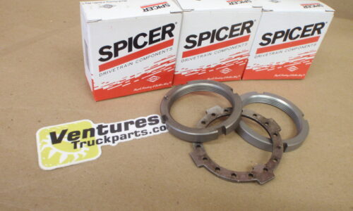 1977-1991 Chevy GMC K35 V35 K3500 V3500 King Pin Dana 60 4x4 Front Axle Spindle Nuts ( One Side ) Fits Left Or Right Side